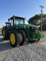 John Deere 8270R