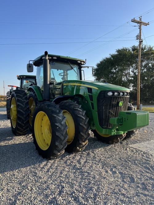 2010 John Deere 8270R