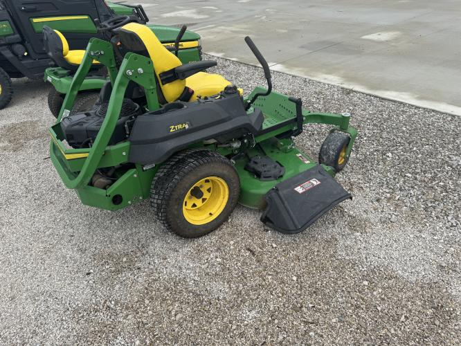 John Deere Z735E