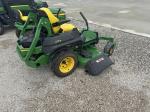 John Deere Z735E