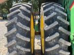 John Deere 8335R