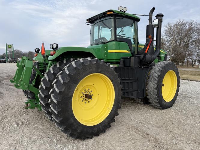 John Deere 9230
