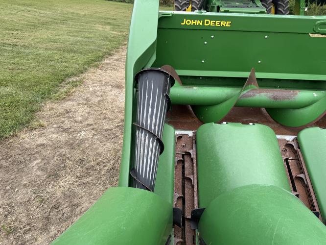 John Deere C8R