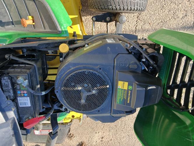 John Deere X590
