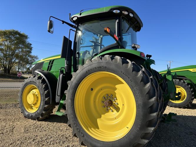 John Deere 7260R