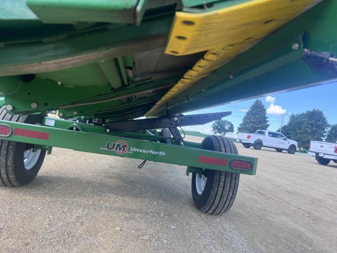 John Deere 625F