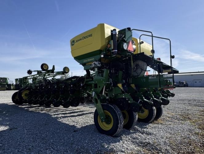 John Deere 1775NT