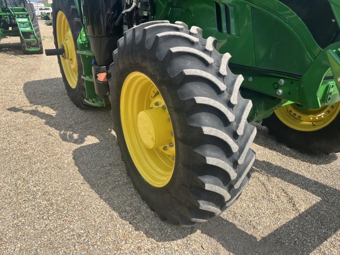 John Deere 6145R
