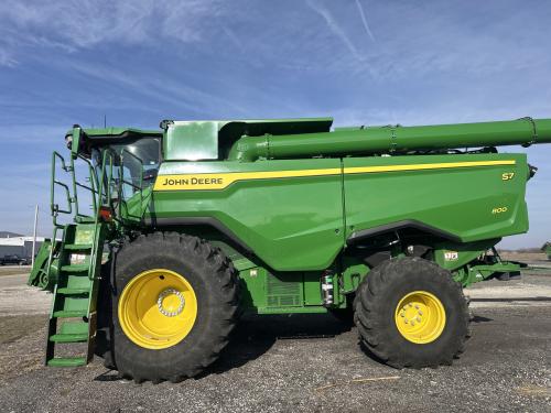 2025 John Deere S7 800