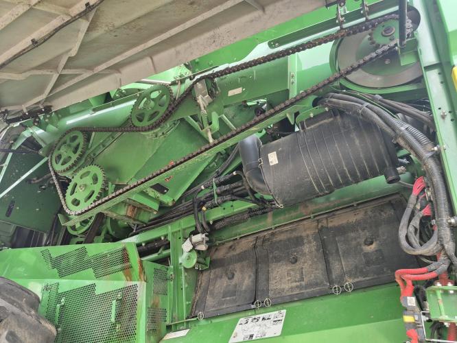 John Deere S780