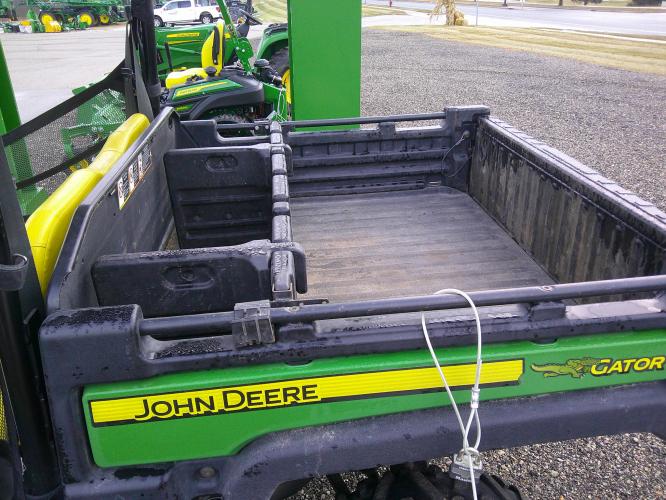 John Deere XUV 825i Power Steering