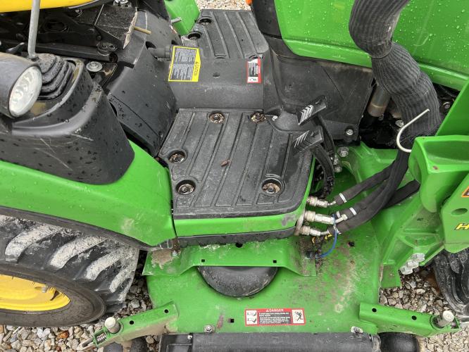 John Deere 1025R