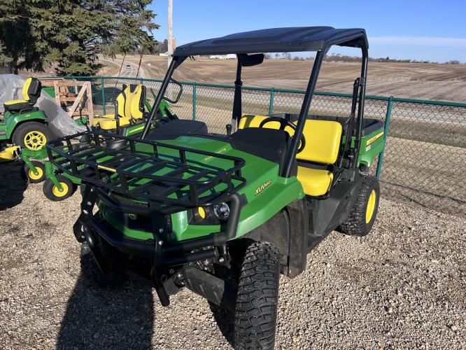 John Deere XUV