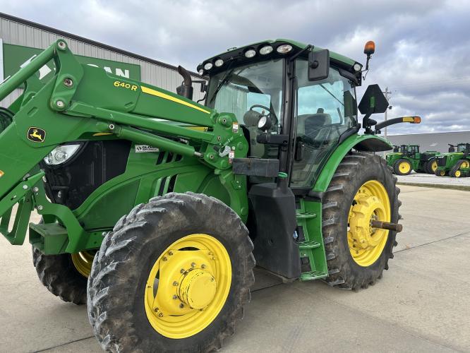John Deere 6155R