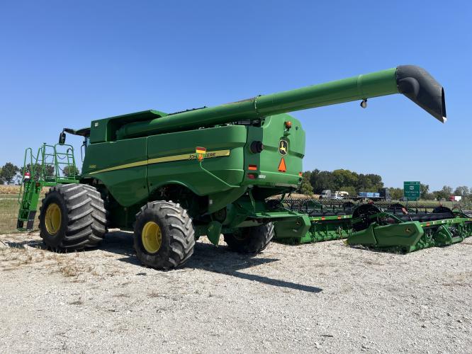 John Deere S680