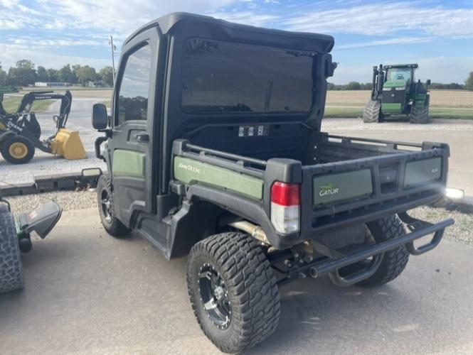 John Deere XUV835R Premium Cab