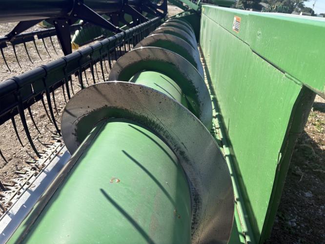 John Deere 635F