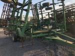 John Deere 2210