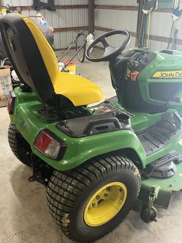 John Deere X730