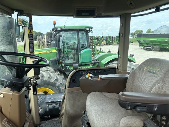 John Deere 9530
