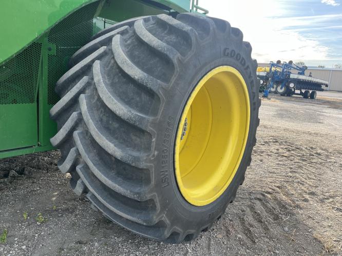 John Deere S790