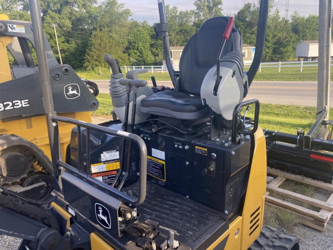 John Deere 17G