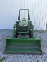 John Deere 3025E