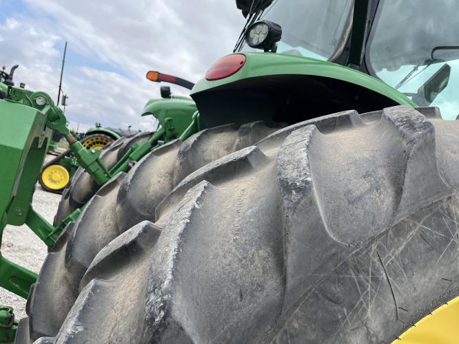 John Deere 8370R