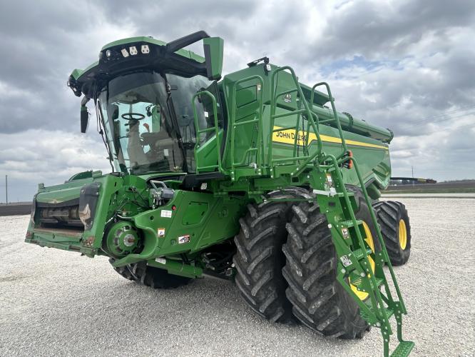 John Deere X9 1000
