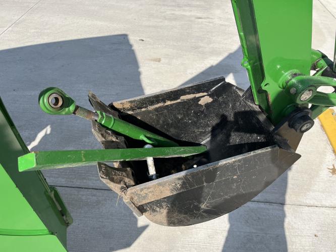 John Deere 3039R