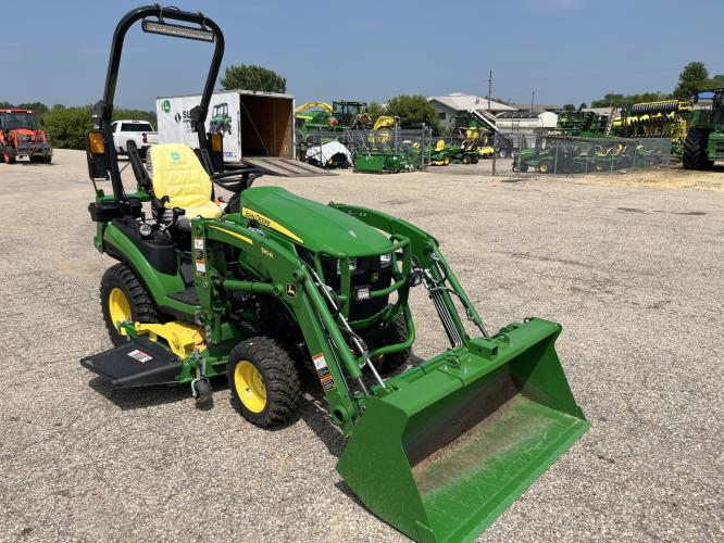 John Deere 1025R