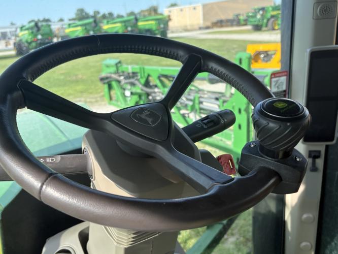 John Deere 612R