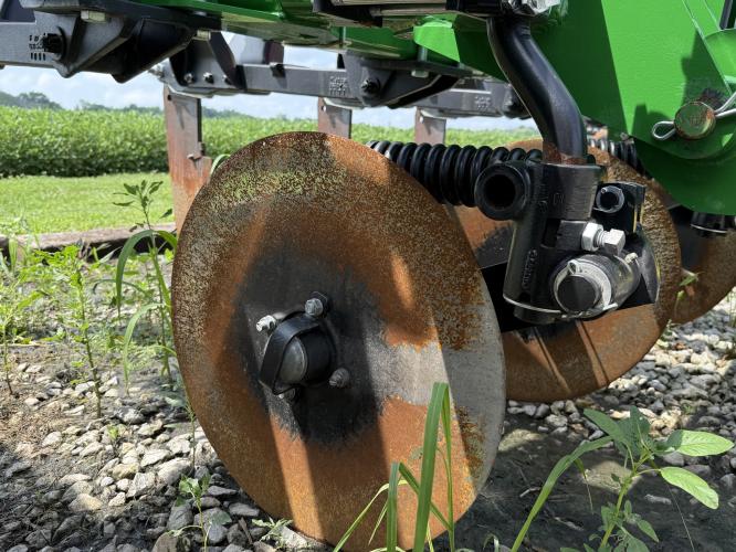 John Deere 2100