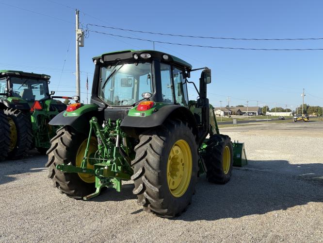 John Deere 6120M