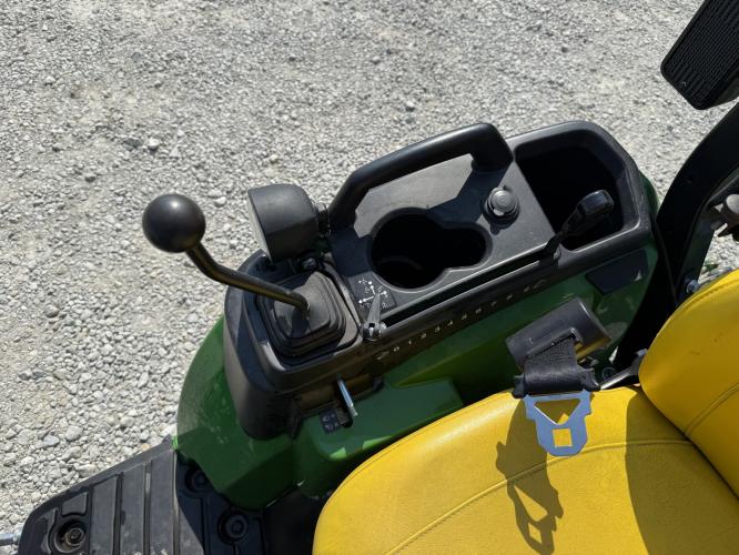 John Deere 2025R