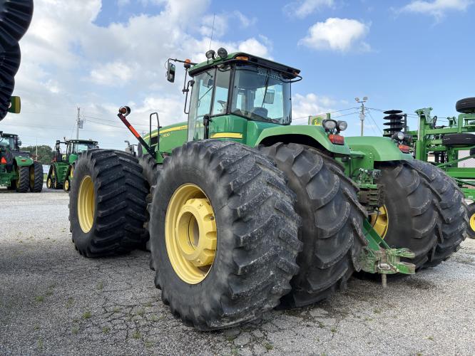 John Deere 9530