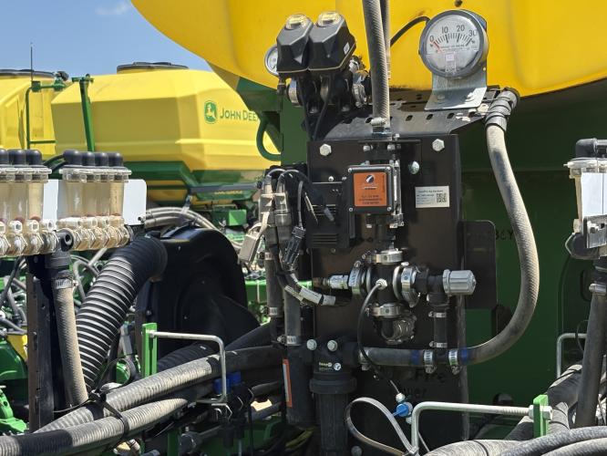 John Deere 1775NT