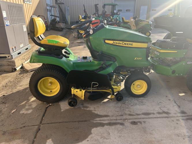 John Deere X320