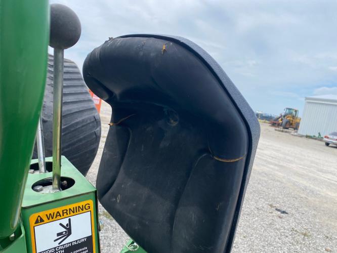 John Deere 485A
