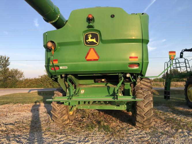 John Deere S680