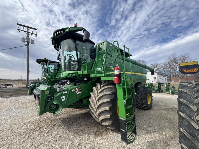 John Deere S780