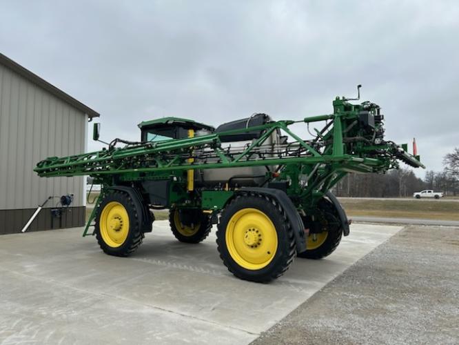 John Deere 412R