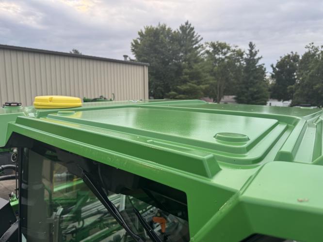 John Deere 412R