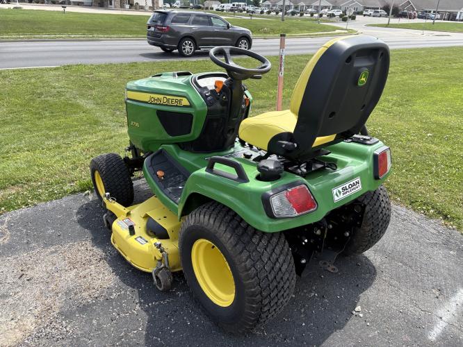 John Deere X730
