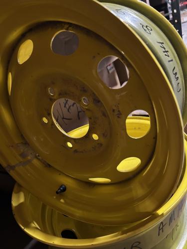 John Deere NEW AM144829 WHEEL 7X14 YELLOW STEEL