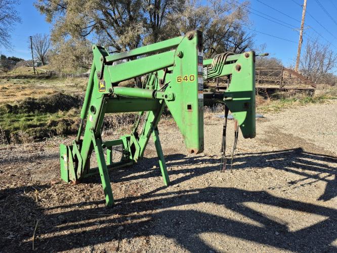 John Deere 640SL