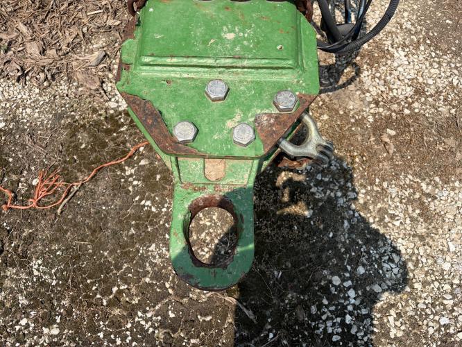 John Deere 2210