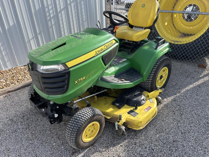 John Deere X754
