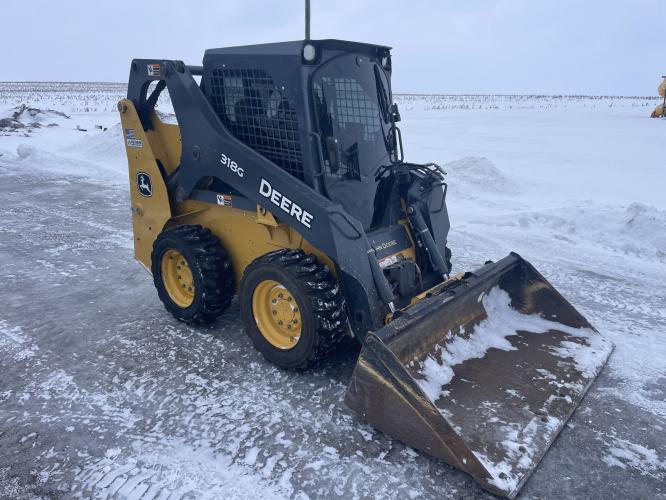 John Deere 318G