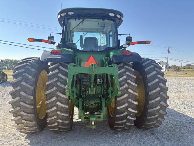 John Deere 8285R